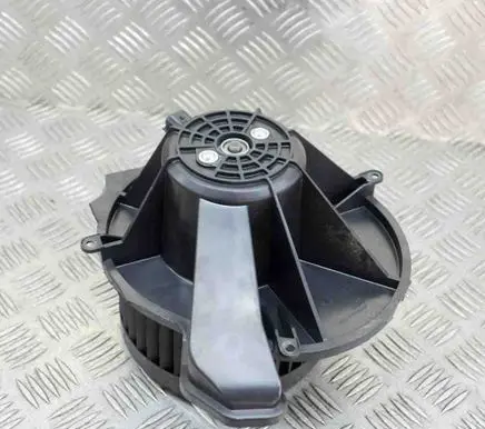 Chrysler 300 - 300C Heater fan/blower K9825 9405315