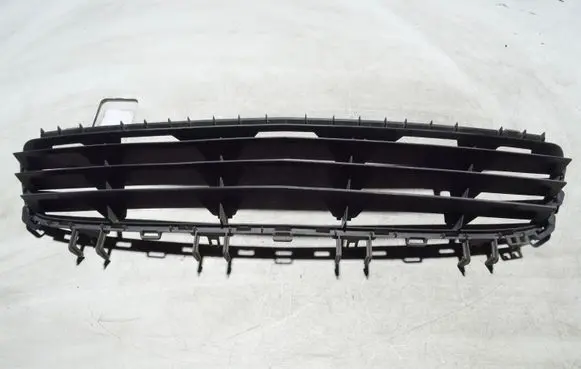 Opel Astra H Front bumper lower grill 24460271