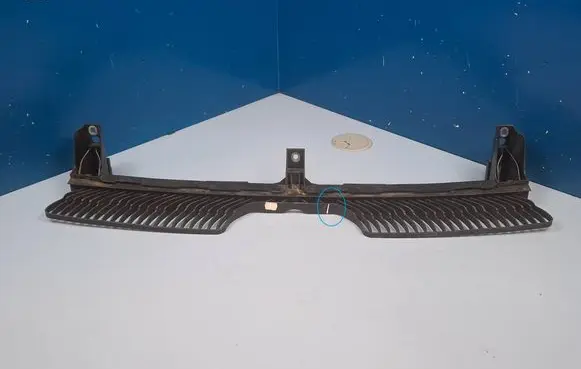 Volkswagen Tiguan Top upper radiator support slam panel 5NA805705N
