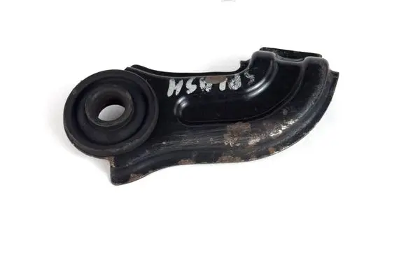 Suzuki Splash Radiator mount bracket 