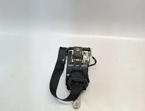 Mercedes-Benz C W204 Front seatbelt A2048605286