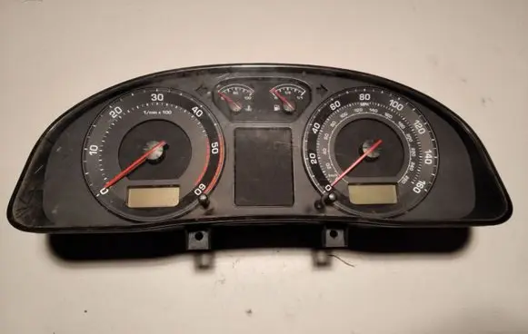 Skoda Superb B5 (3U) Speedometer (instrument cluster) 3U0920911A