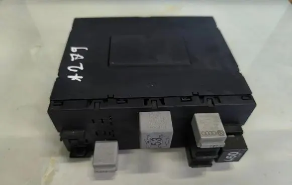 Volkswagen Touran I Comfort/convenience module 031806040340