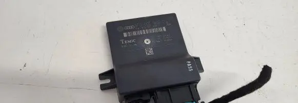 Audi A6 S6 C6 4F Gateway control module 4F0907468D 8006GF7M6