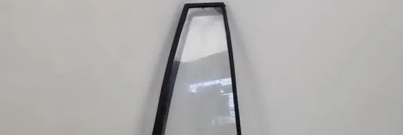Subaru Justy Rear vent window glass 43R4337