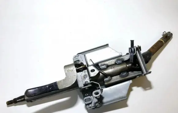 Toyota Avensis T270 Steering wheel axle
