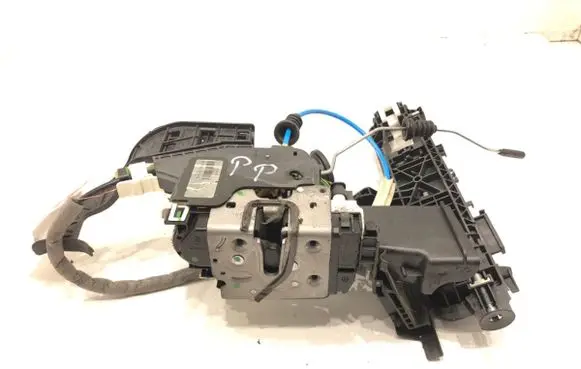 Mercedes-Benz B W246 W242 Front door lock A1667200435