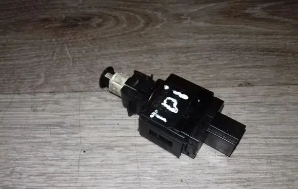 Volvo S80 Brake pedal sensor switch 8622064