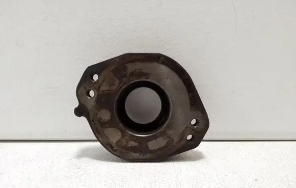 Nissan Pathfinder R51 Fuel pump bracket 