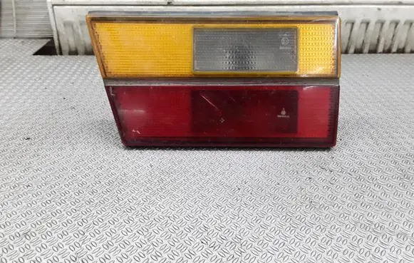 Volkswagen PASSAT B2 Tailgate rear/tail lights 321945107