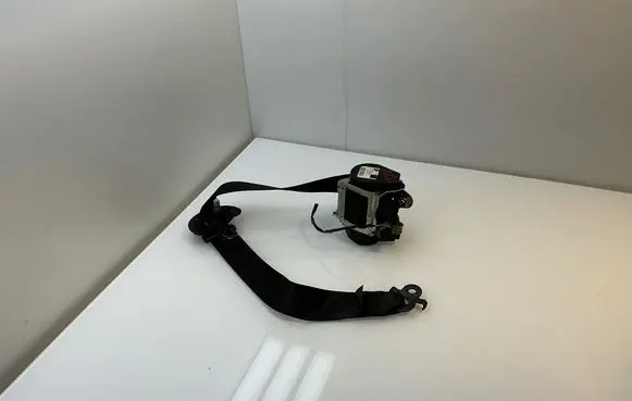 BMW 5 GT F07 Front seatbelt 618120800 010R0000 21155