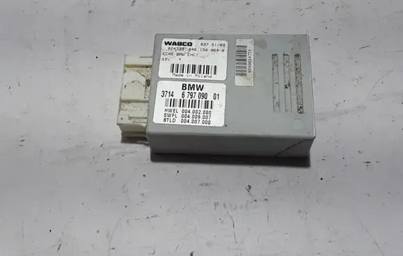 BMW 5 GT F07 Air suspension control unit module (rear) 6797090