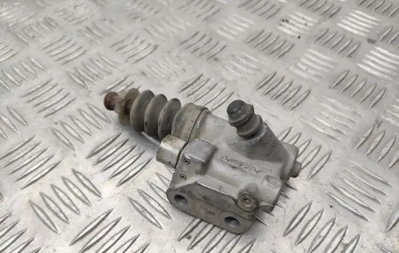Clutch master cylinder