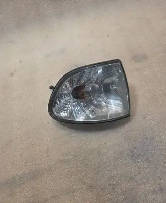 BMW 7 E38 Front indicator light