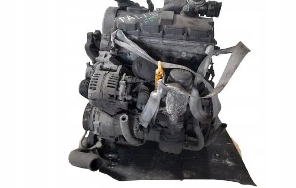 Volkswagen PASSAT B5 Engine AJM