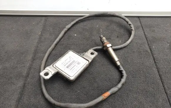 Audi A6 S6 C7 4G Lambda probe sensor 8K0907807J 1707130878 A2C11455200