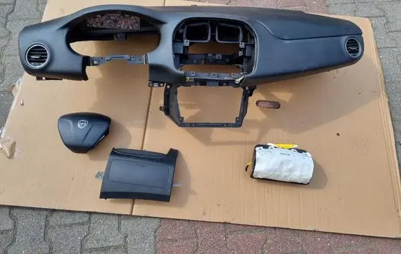 Lancia Delta Dashboard 07354740340
