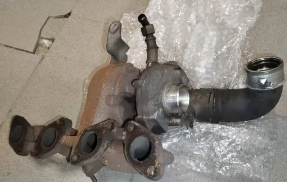 Volkswagen Touran I Turbo 03G253019A GT1749VA 7240308