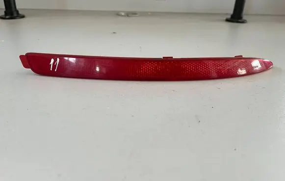 Skoda Octavia Mk2 (1Z) Rear tail light reflector 1Z0945106A