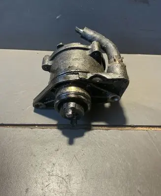 Land Rover Freelander Vacuum pump 2248170