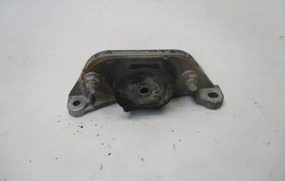 Renault Kangoo II Engine mount vacuum valve 