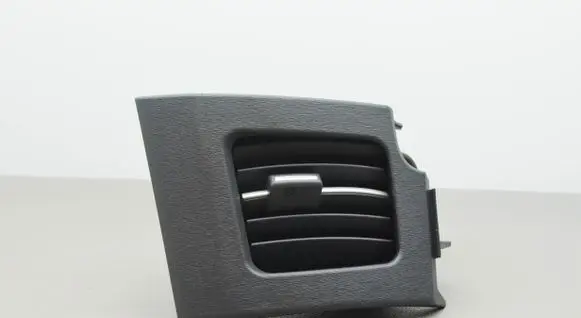 Toyota Prius (XW30) Dashboard air vent grill cover trim 5566047030