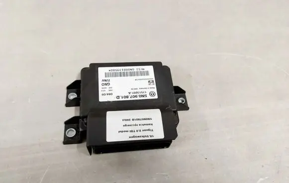 Volkswagen Tiguan Hand brake control module 5N0907801D