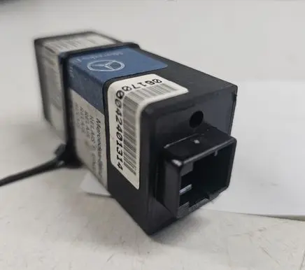 Mercedes-Benz S W221 Other relay B66890139