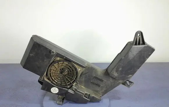 Audi A4 S4 B7 8E 8H Subwoofer speaker 8E9035382D