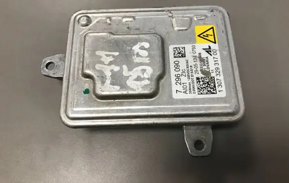 BMW 5 F10 F11 Headlight ballast module Xenon 7296090