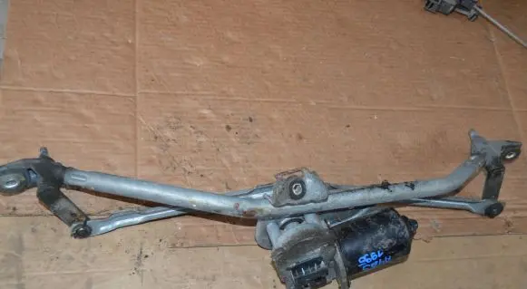 Audi A4 S4 B5 8D Front wiper linkage 8P1955113A