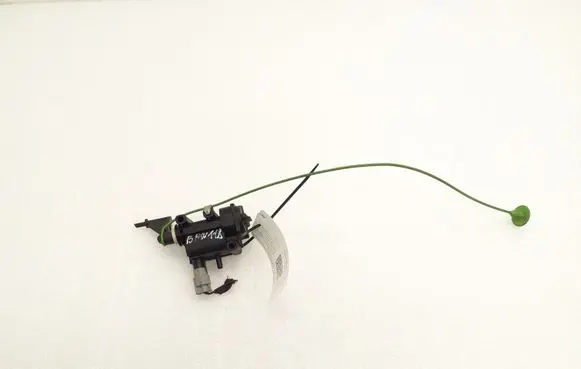 Fuel tank cap lock motor