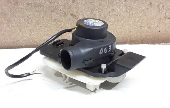 BMW 3 E90 E91 Cooling fan wiring 7534932