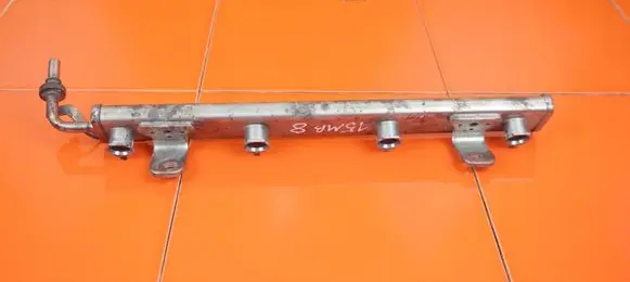 Renault Megane III Fuel line pipe 15MB8