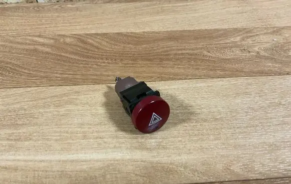 Citroen Xsara Hazard light switch