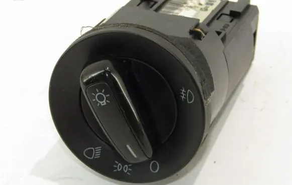 Volkswagen Polo V 6R Light switch
