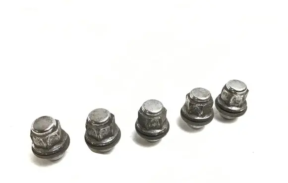 Toyota Avensis T270 Nuts/bolts 
