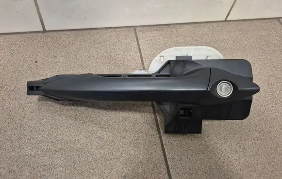 Hyundai i30 Front door exterior handle 