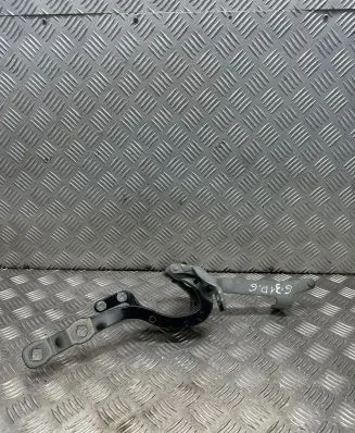 BMW 5 G30 G31 Tailgate/trunk/boot hinge 7390414