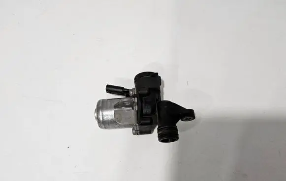 Mercedes-Benz C W204 Coolant heater control valve A2722000031