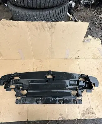 Engine bonnet/hood lock trim molding