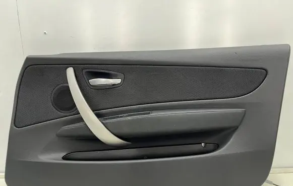 BMW 1 E81 E87 Front door card panel trim 7122654