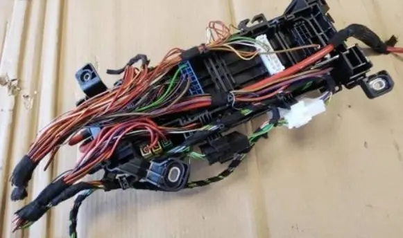 Mercedes-Benz B W246 W242 Fuse box set 2465400040