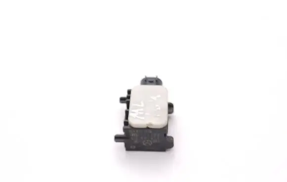 Mercedes-Benz ML W164 Airbag deployment crash/impact sensor A0038202926 132402162 290105