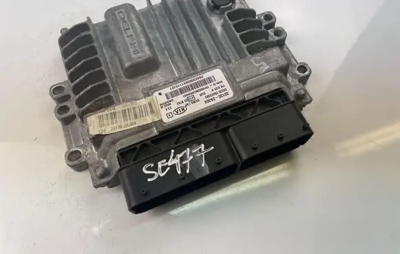KIA Venga Engine control unit/module 391302A304
