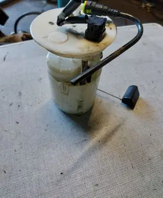 Suzuki Ignis In-tank fuel pump 1510081P00