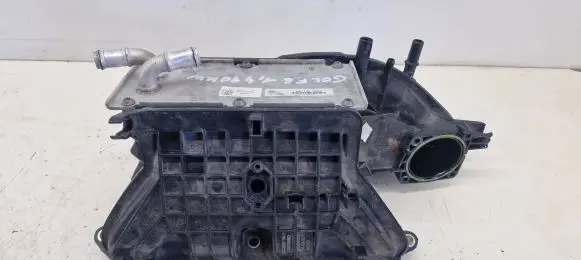 Volkswagen Golf VI Intake manifold 03F145749C