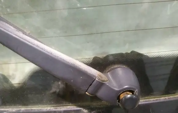 Audi A6 S6 C5 4B Rear window wiper motor 