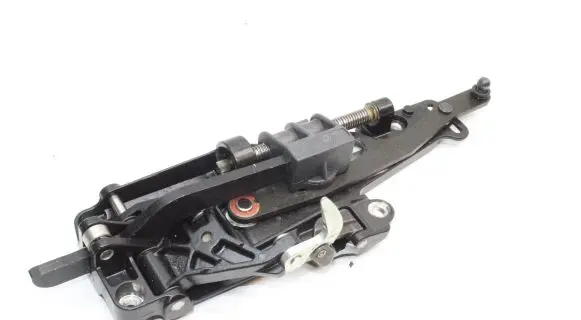 BMW 6 E63 E64 Convertible roof lock/latch 7123312