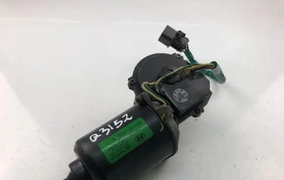 Hyundai Santa Fe Wiper motor 9811026200